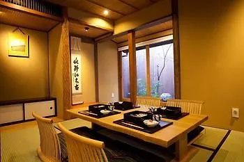 ホテル Campton 1 Ushitora 京都市